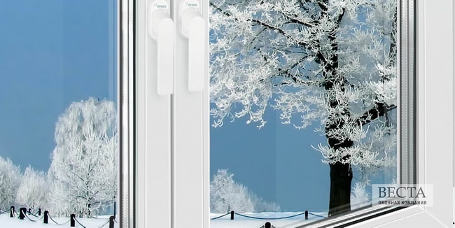 Окно Рехау Грацио с зимним пейзажем на улице